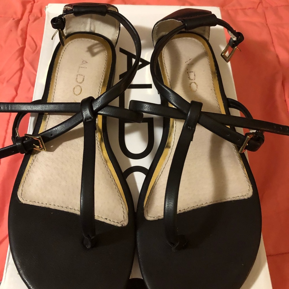 Sandals - Picture 2 of 4